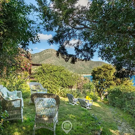 Nuraghe Piscadeddus Ferienhaus *